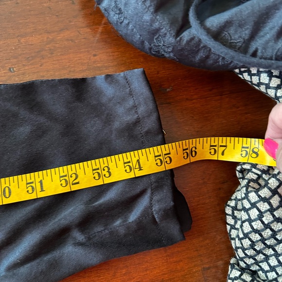 Ginebra Prive black silk w gold metal embroidered accents, cinch waist jumpsuit - Picture 16 of 16